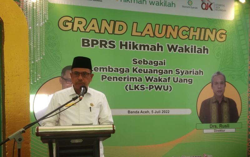 Kakanwil Kemenag Aceh Iqbal Muhammad meluncurkan LKS PWU BPRS Hikmah Wakilah Selasa (5/7/2022) di Banda Aceh