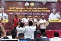 Pembukaan Musorprov XIII KONI Aceh ditandai pemukulan rapa'i di Hotel Grand Permata Hati, Banda Aceh, Sabtu (24/12/2022) malam