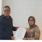 Dewan Pers menyerahkan Rancangan Peraturan Presiden terhadap media berkelanjutan kepada Kemenkomimfo RI, Jum'at 17 Februari 2023  (Foto : SMSI)