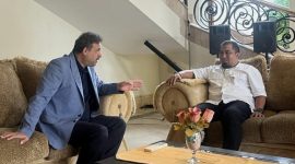 Pj Bupati Aceh Besar Muhammad Iswanto SSTP MM bersama Wakil Dubes Palestina, Mr Muammar Milhem setelah menyerahkan bantuan dari masyarakat Aceh Besar untuk rakyat Palestina di Kedubes Palestina, di Jakarta, Jumat (5/1/2024) pagi