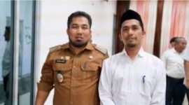 Pj Bupati Aceh Besar Muhammad Iswanto SSTP MM bersama Kepala Dinas Pemberdayaan Gampong (DPMG) Aceh Besar, Carbaini, SAg