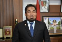 Muhammad Iswanto masih sebagai Penjabat Bupati Aceh Besar, kini ditunjuk memimpin Dinas Penanaman Modal dan Pelayanan Terpadu Satu Pintu (DPMPTSP) Aceh, Selasa (21/5/2024)  oleh Pj Gubernur Aceh yang diwakili Pj Sekda Aceh Azwardi di Anjong Mon Mata Komplek Meuligoe Gubernur Aceh