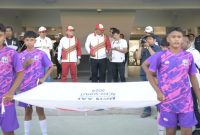 Pembukaan cabang olahraga sepakbola PON XXI Aceh-Sumut di Stadion H.Dimurthala, Lampineung, Banda Aceh oleh Pj Gubernur Aceh, Safrizal ZA, Minggu (1/9/2024). mempertemukan Papua Barat vs Sulawesi Tengah. (Foto Humas Pemerintah Aceh)