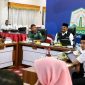 Penjabat Gubernur Aceh, Dr. H. Safrizal ZA, M.Si, didampingi Plh Sekretaris Daerah Aceh, Azwardi AP, M.Si, dan pihak terkait lainnya, mengikuti Rapat Koordinasi Persiapan Kunjungan Kerja Presiden RI ke Aceh, di Restoran Pendopo Gubernur Aceh, Selasa, (3/9/2024)