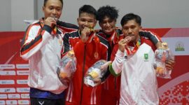 Para peraih medali Cabang Olahraga (Cabor) Anggar kategori sabel perorangan putra pada Pekan Olahraga Nasional (PON) XXI Aceh-Sumut, Rabu (11/9/2024) di GOR Anggar, Komplek Stadion Harapan Bangsa Kota Banda Aceh. (Foto : MO PON XXI Aceh/Alwi.