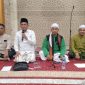 Marwan Yusuf Geuchik Gampung Baru Kecamatan Baiturrahman Kota Banda Aceh memberi sambutan dan arahan pada kegiatan peringatan 20 tahun gempa dan tsunami yang berlangsung di meunasah Allatief Jurong Jeumpa Senin (30/12/2024) malam.
Foto: BANDAPOS.com