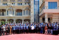 Bupati Aceh Besar terpilih Muharram Idris usai pertemuan di Aula Kantor Bupati melakukan foto bersama di Kota Jantho Senin (20/1/2025) Foto: Dok. Prokopim Aceh Besar