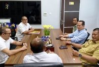 Plt Sekretaris Daerah (Sekda) Aceh Besar Bahrul Jamil S.Sos, M.Si, melakukan pertemuan dengan Kepala Satuan Kerja (Kasatker) PJN Wilayah 3 Aceh di Kantor Balai Pelaksana Jalan Nasional (BPJN) Aceh, Banda Aceh, Selasa (21/1/2025).Foto: Ist