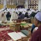 Jamaah Majelis Khatam Al-Quran dan bacaan Yasin 7 Mubin sedang tekun mengikuti acara tersebut di Masjid AMRU IBNI Al-AS Sentul Bandar Sentul Kuala Lumpur Malaysia Ahad (2/2/2025).Foto : Ist