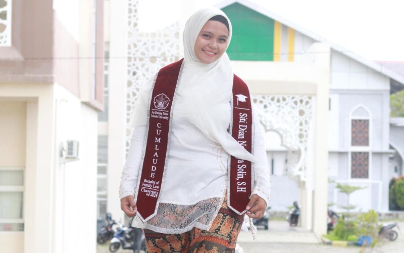 Siti Dian Natasya Solin, Alumni Pesantren Modern Al-Fatah Abu Lam U
