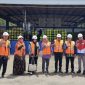 Petugas Dinas ESDM Aceh dan PT. Pertamina Patra Niaga SAM Aceh yang tergabung dalam Tim Pemantauan Energi Subsidi Pemerintah Aceh dan Kabupaten Aceh Besar melakukan pemantauan LPG 3 kg di SPPBE Indrapuri Aceh Besar, Kamis (27/2/2025). Foto : Dok ESDM Aceh