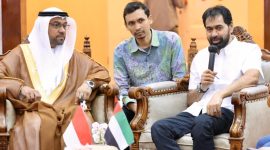 Gubernur Aceh Muzakir Manaf mendampingi Wali Nanggroe Malik Mahmud Alhytar, menjamu buka puasa Duta Besar Uni Emirat Arab (UEA) Untuk Republik Indonesia, H.E.Abdulla Salem Al Dhaheri, Direktur Mubadala Energy Indonesia, Abdulla Bu Ali, dan rombongan, di Meuligoe Wali Nanggroe, Minggu, (9/3/2025)