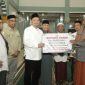 Tim Safari Ramadhan Pemerintah Aceh memberikan santunan fakir miskin dari Baitul Mal Aceh sejumlah Rp205 juta, ambal, sajadah serta  alat kebersihan dan bantuan pemerintah Aceh atas nama Gubernur dan Wakil Gubernur Aceh sebanyak Rp25 juta.