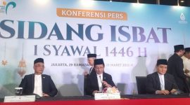 Menteri agama Nasaruddin Umar mengumumkan keputusan Pemerintah menetapkan Hari Raya Idul Fitri 1 Syawal 1446 H, jatuh pada Senin 31 Maret 2025 dalam temu pers di Kantor Kemenag Jakarta Pusat, Sabtu (29/3/2025). Foto : Dwi/detik.com)