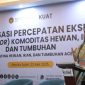 Pelaksana Tugas Sekretaris Daerah Aceh M Nasir, membuka secara resmi Sosialisasi Percepatan Ekspor (Go-Ekspor) Komoditas Hewan, Ikan dan tumbuhan, di Aula Kyriad Muraya Hotel Banda Aceh, Kamis (22/5/2025). Foto: Humas Aceh