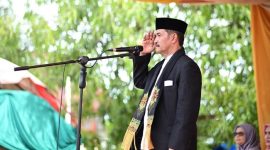 Wakil Bupati Aceh Besar Drs Syukri A Jalil Inspektur Apel Tahunan Pekan Perkenalan Khutbatul 'Arsy Pondok Pesantren Modern Al-Falah Abu Lam U, di Gampong Lam U Kemukiman Lamjampok, Kecamatan Ingin Jaya, Aceh Besar, Sabtu (09/08/2025)