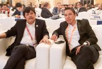 Sekjen PSSI Pusat, Yunus Nusi, SE (kanan) dan Ketua umum PSSI Aceh, H Nazir Adam, SE,MM dalam sebuah pertemuan di Jakarta. (Foto/Dok PSSI Aceh)