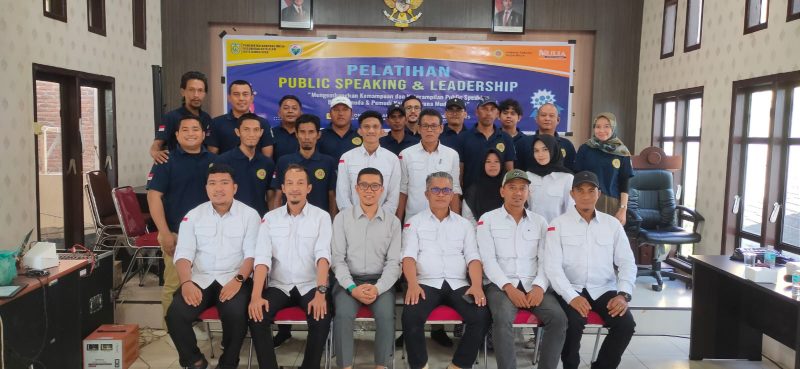 Pelatihan Publik Speaking dan Leadership Karang Taruna Gampong Mulia.