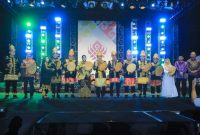 Menteri Kebudayaan Fadli Zon bersama Walikota Banda Aceh membuka festival Gerakan Kebudayaan Indonesia (GAYAIN) 2025 di Lapangan Blang Padang, Banda Aceh, Senin (24/11/2025).