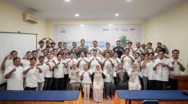 Peserta Pelatihan Pengelola Objek Wisata Kabupaten Aceh Singkil selama tiga hari di Island Hotel, Kabupaten Aceh Singkil melakukan foto bersama. Selasa, (25/11/2025). Foto : Disbudpar Aceh