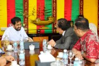 Gubernur Aceh, Muzakir Manaf Menerima kunjungan Diplomat Ahli Madya Kementrian Luar Negeri (Kemenlu) Muhammad Anshor di pendopo Gubernur Aceh, Banda Aceh, (6/11/2025). Foto: Humas Aceh