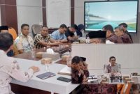 Dinas Pendidikan Dayah Aceh menerima konsultasi Komisi I DPRK Kota Sabang terkait pembinaan kelembagaan dan rencana pengajuan hibah bagi Dayah Al Mujahid, di Kantor setempat Kamis (18/12/2025).