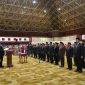 Gubernur Aceh, Muzakir Manaf (Mualem) melantik dan mengambil sumpah sejumlah pejabat pimpinan tinggi pratama Eselon II dilingkungan Pemerintah Aceh, Banda Aceh di Anjong Monmata Pendopo Gubernur Aceh Jumat, (27/02/2026) malam.