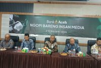 Direktur Utama Bank Aceh Syariah (BAS),  Fadhil Ilyas memaparkan peran media massa sangat membantu kelancaran kegiatan dan manajemen Bank Aceh Syariah pada kegiatan coffee morning bersama insan pers di Banda Aceh, Senin (2/2/2026).
