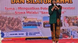 Kepala SMA Negeri 15 Adidarma Banda Aceh, Dr.Salwa Hanum, S.Pd, M.Pd, C.PS, C.HL