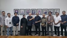 Bank Aceh Syariah (BAS) memperkuat langkah strategis dalam mempersiapkan diri menjadi bank devisa melalui pertemuan dengan Lembaga Pengembangan Perbankan Indonesia (LPPI) di Gedung LPPI, Jakarta, Jumat (14/8/2026).