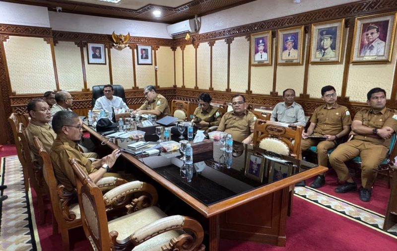 Wakil Gubernur Aceh H.Fadhlullah, SE mengikuti Rakor Satuan Tugas Percepatan Rehabilitasi dan Rekonstruksi Pascabencana Alam di Aceh, Sumatera Utara, dan Sumatera Barat, Selasa (8/9/2026).