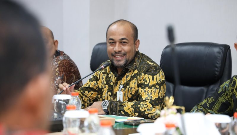 Direktur Utama Bank Aceh, Fadhil Ilyas, S.H., M.H