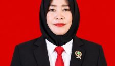 Kepala Madrasah Ibtidaiyah Negeri (MIN) 6 Model Banda Aceh, Dr. Dahrina M, S.Ag, MA